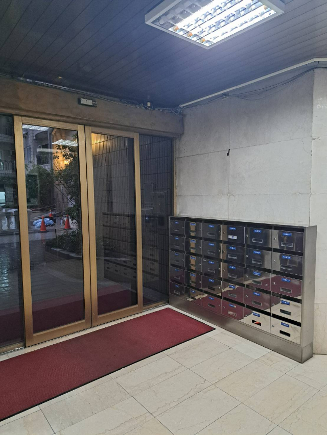 天母鬱金香大廈