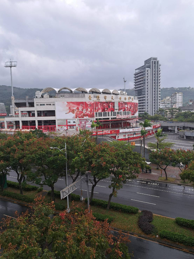 天母鬱金香大廈