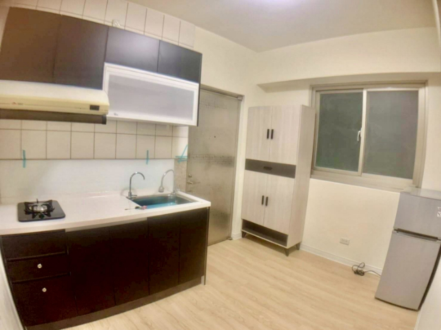 集賢商圈金店面1+2