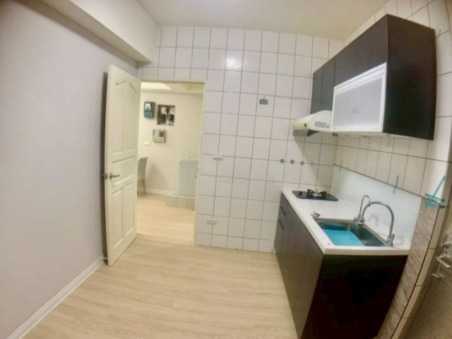 集賢商圈金店面1+2